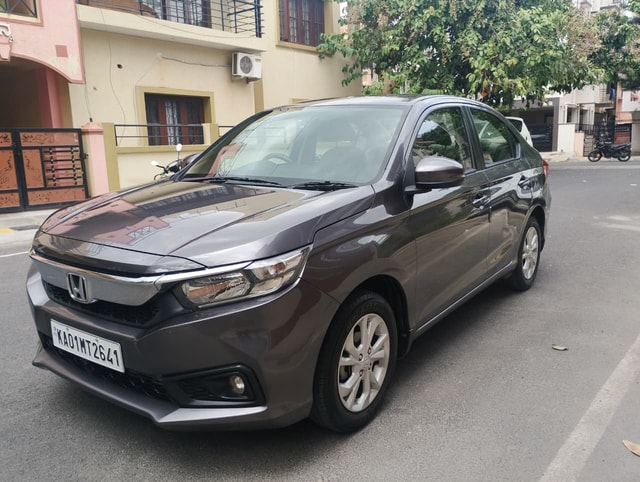 View Honda Amaze Image 1 Used Honda Amaze Image 1