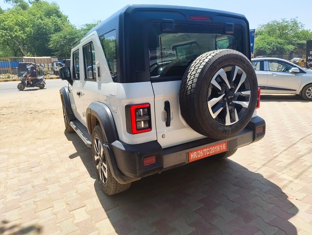 View Mahindra Thar Roxx Image 10 Used Mahindra Thar Roxx Image 10