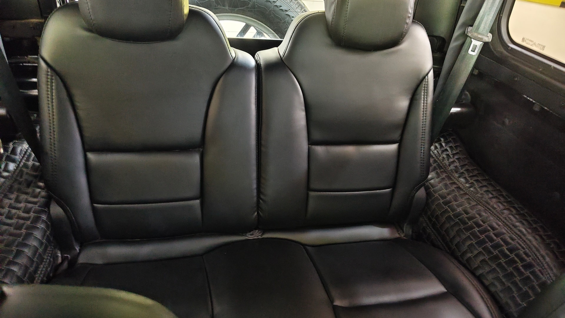 View 2022 Mahindra Thar LX Manual 4 Seater Hard Top Diesel Image 5 Used 2022 Mahindra Thar LX Manual 4 Seater Hard Top Diesel Image 5