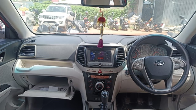 View Mahindra XUV300 Image 9 Used Mahindra XUV300 Image 9