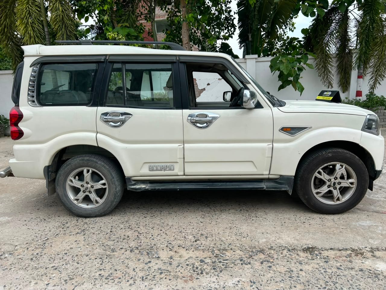 View 2014 Mahindra Scorpio S10 4WD Image 8 Used 2014 Mahindra Scorpio S10 4WD Image 8