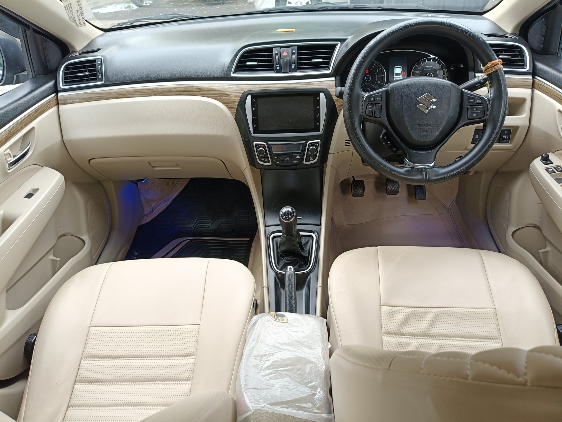 View 2025 Maruti Suzuki Ciaz Zeta Petrol Image 8 Used 2025 Maruti Suzuki Ciaz Zeta Petrol Image 8