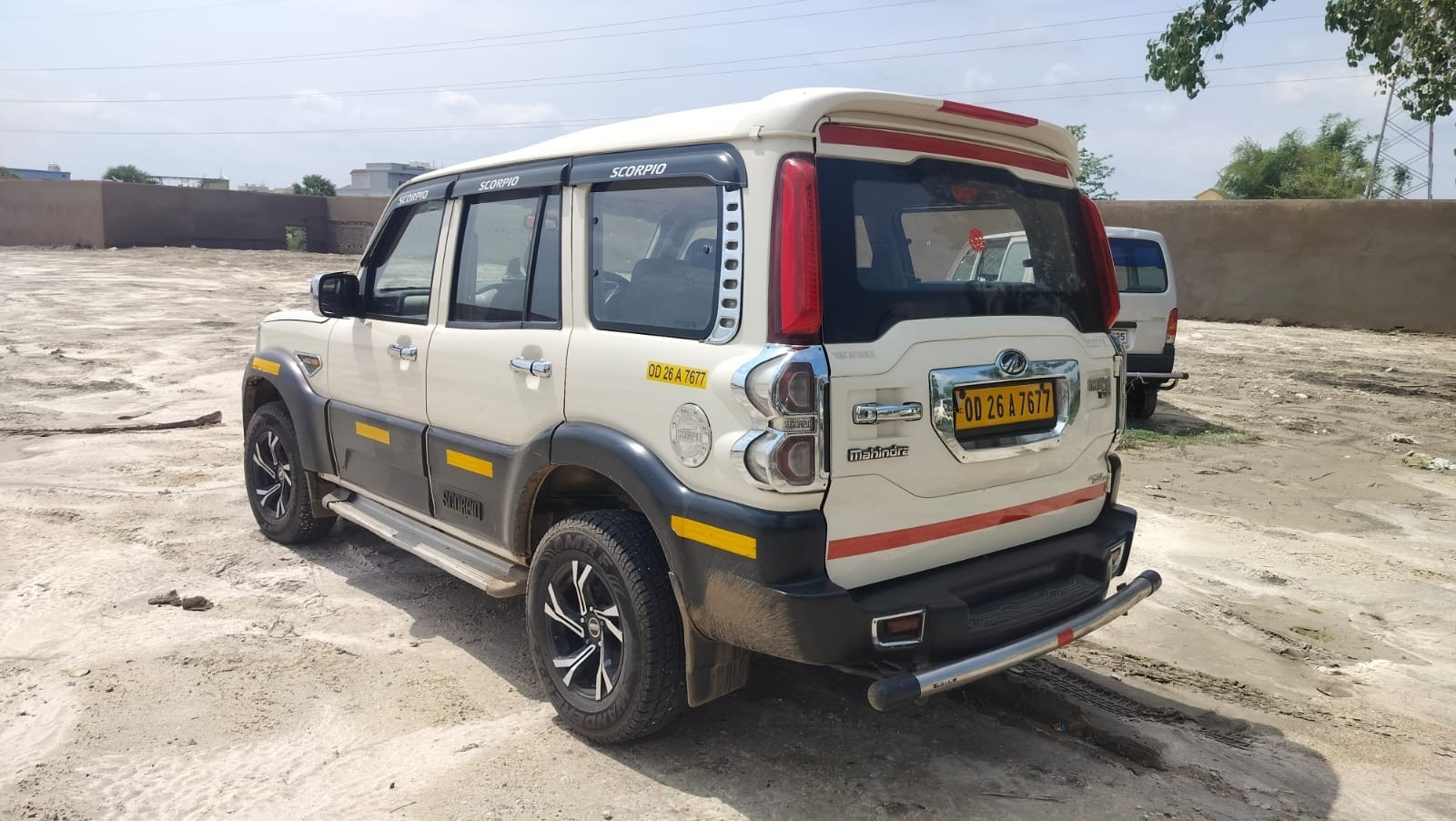 View 2016 Mahindra Scorpio S2 2WD Image 10 Used 2016 Mahindra Scorpio S2 2WD Image 10