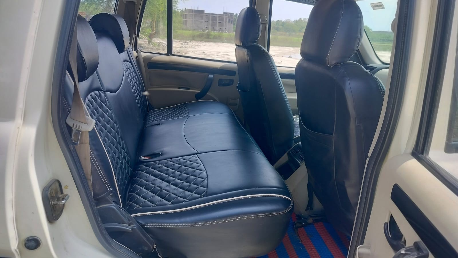 View 2016 Mahindra Scorpio S2 2WD Image 14 Used 2016 Mahindra Scorpio S2 2WD Image 14