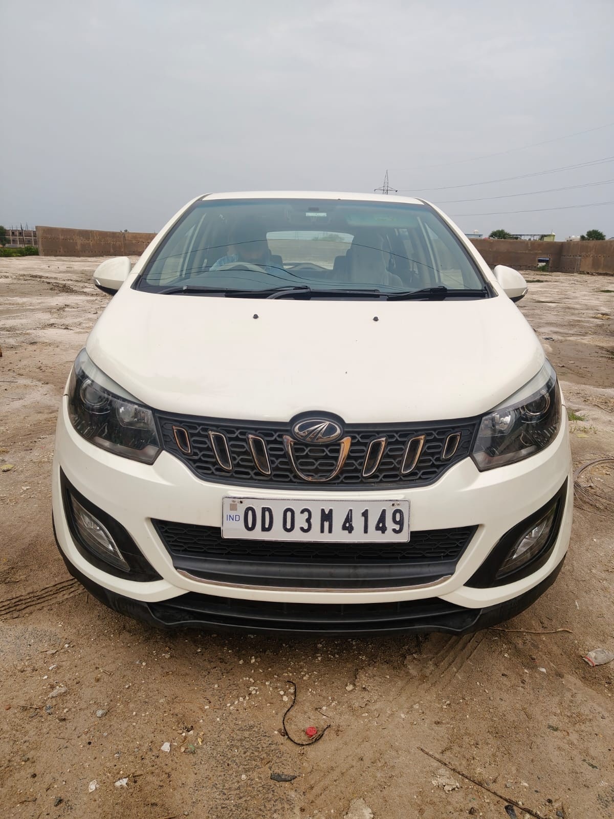 View 2018 Mahindra Marazzo M8 7-Seater Image 2 Used 2018 Mahindra Marazzo M8 7-Seater Image 2