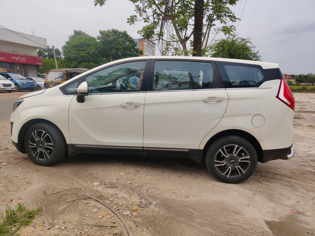 View Mahindra Marazzo Image 6 Used Mahindra Marazzo Image 6