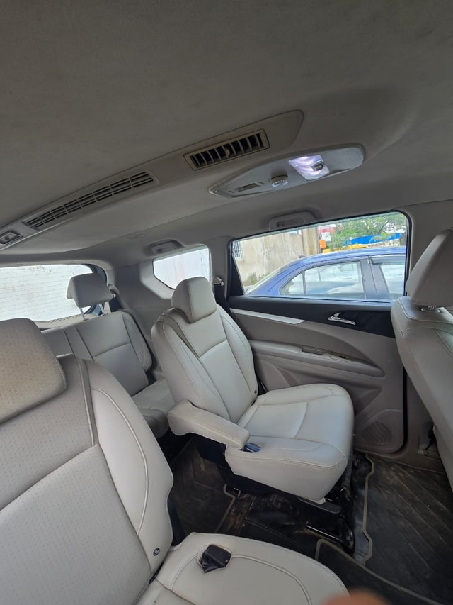 View Mahindra Marazzo Image 5 Used Mahindra Marazzo Image 5