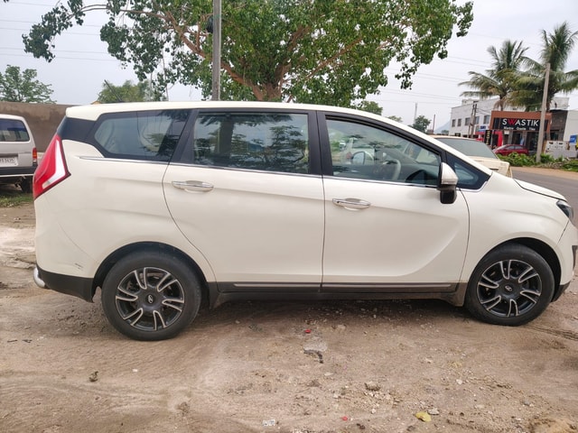 View Mahindra Marazzo Image 8 Used Mahindra Marazzo Image 8