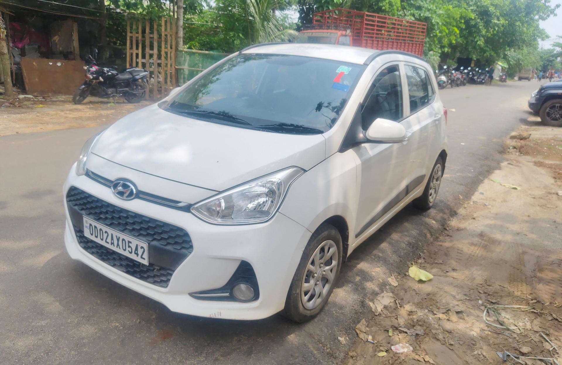 2018 ह्युंडई ग्रैंड आई10 1.2 Sportz Diesel 2018 ह्युंडई ग्रैंड आई10 1.2 Sportz Diesel