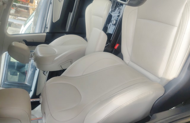 View Mahindra XUV700 Image 11 Used Mahindra XUV700 Image 11
