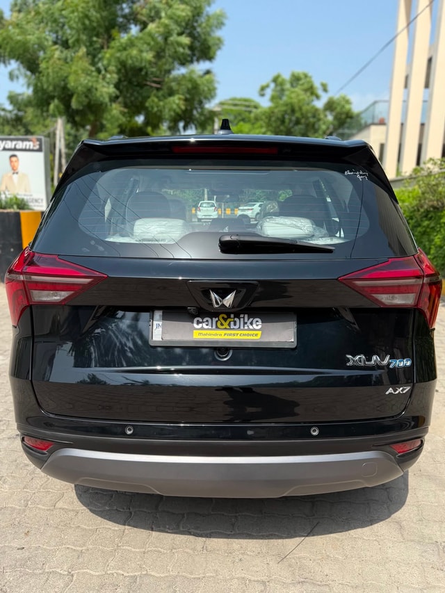 View Mahindra XUV700 Image 2 Used Mahindra XUV700 Image 2