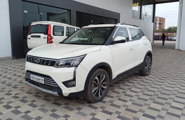 View Mahindra XUV300 Image 1 Used Mahindra XUV300 Image 1
