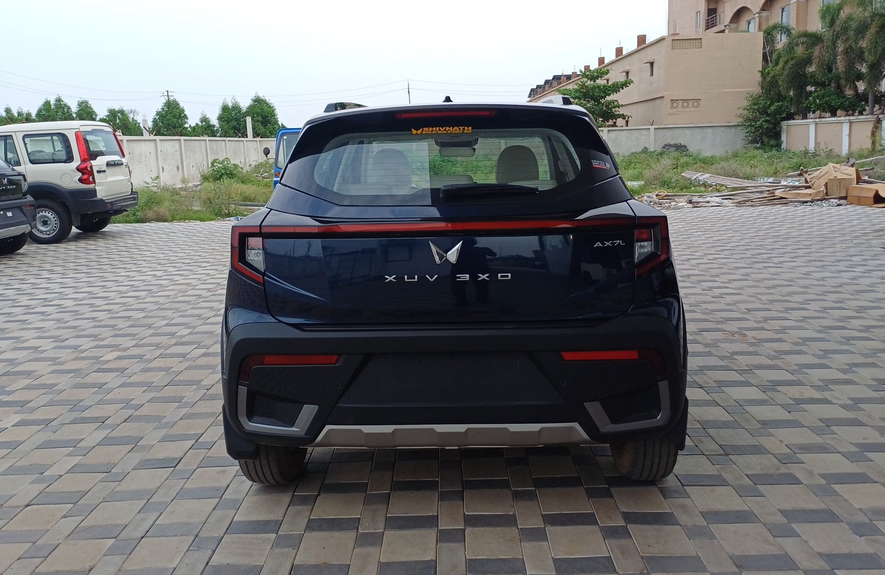 View 2024 Mahindra XUV 3XO AX7L 1.2 TGDi AT Image 4 Used 2024 Mahindra XUV 3XO AX7L 1.2 TGDi AT Image 4