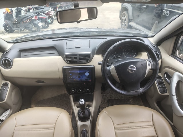 View Nissan Terrano Image 3 Used Nissan Terrano Image 3