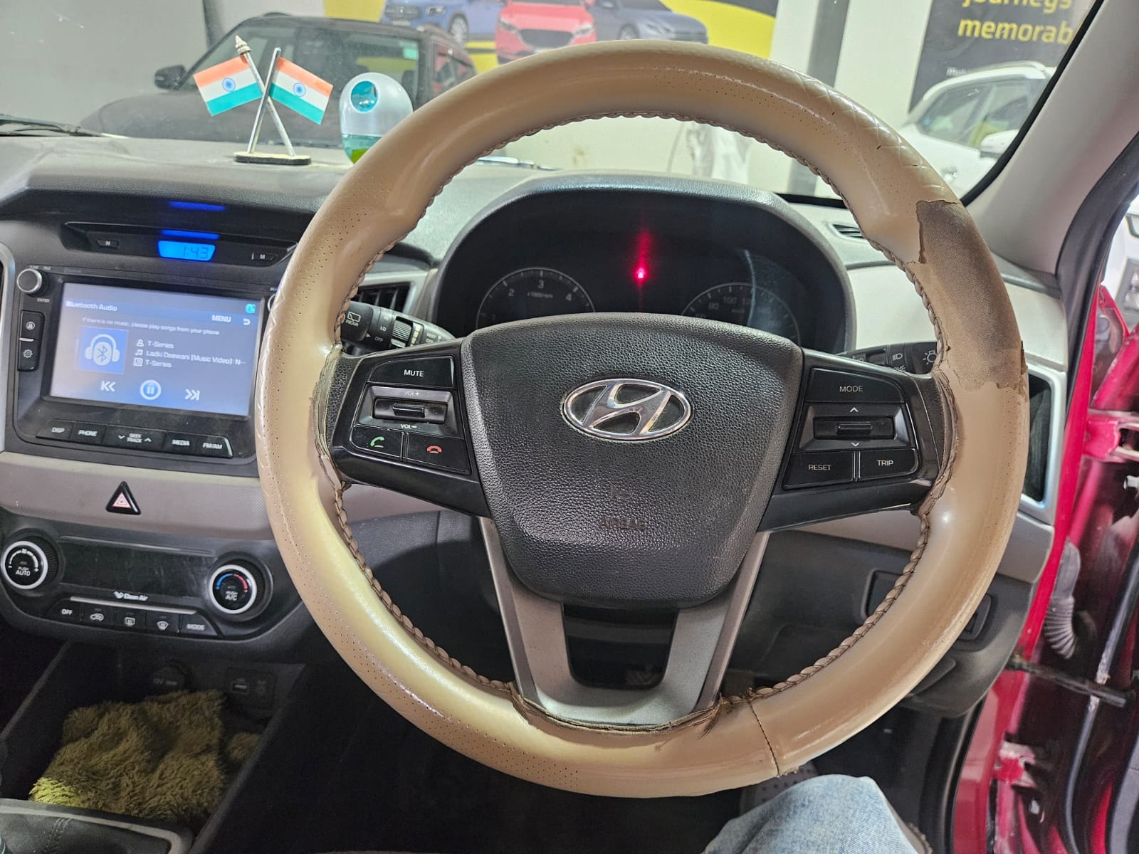 View 2017 Hyundai Creta 1.6 SX Plus Diesel AT Image 8 Used 2017 Hyundai Creta 1.6 SX Plus Diesel AT Image 8