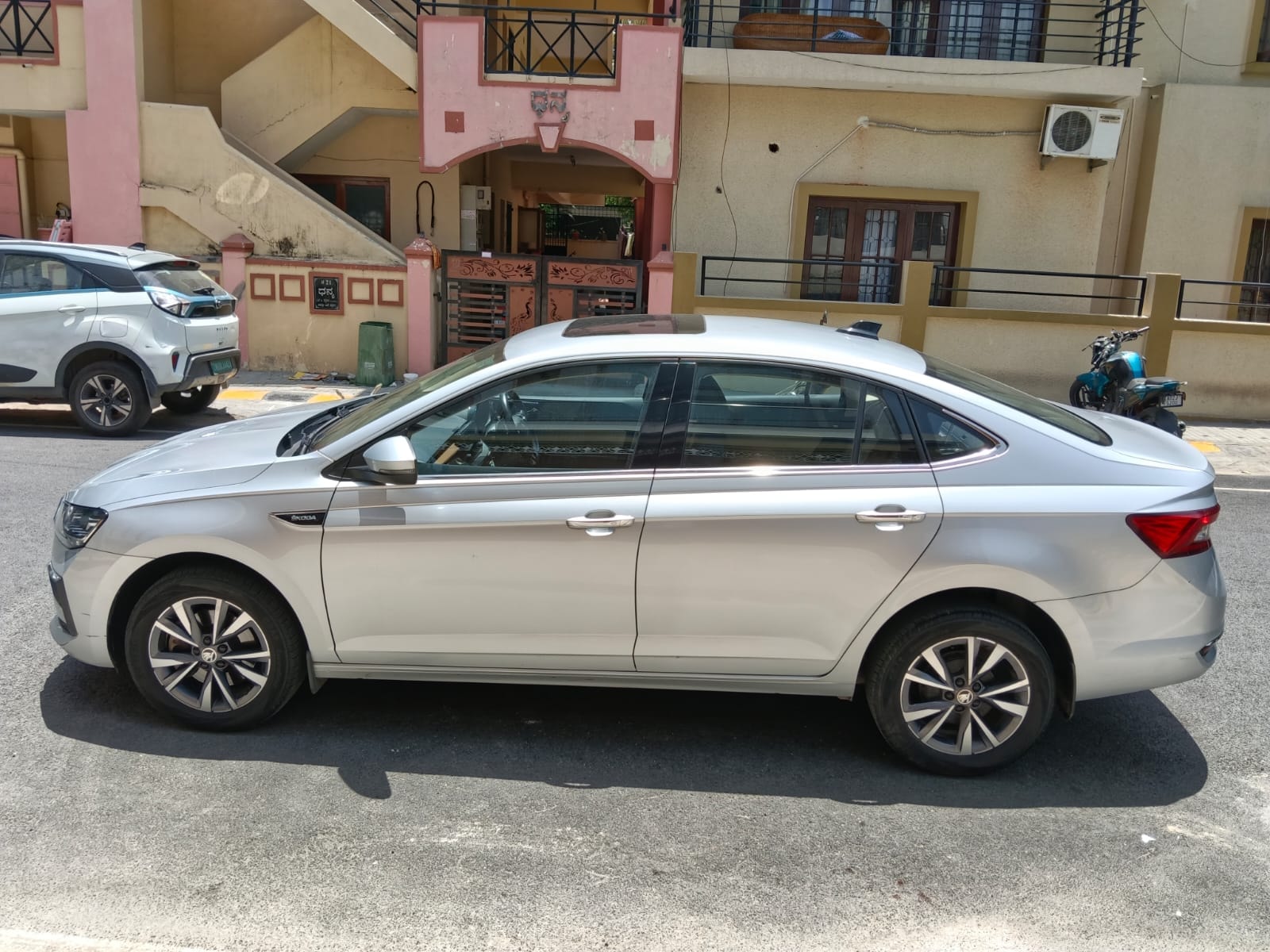 View 2022 Skoda Slavia Style 1.5 TSI DSG Image 6 Used 2022 Skoda Slavia Style 1.5 TSI DSG Image 6