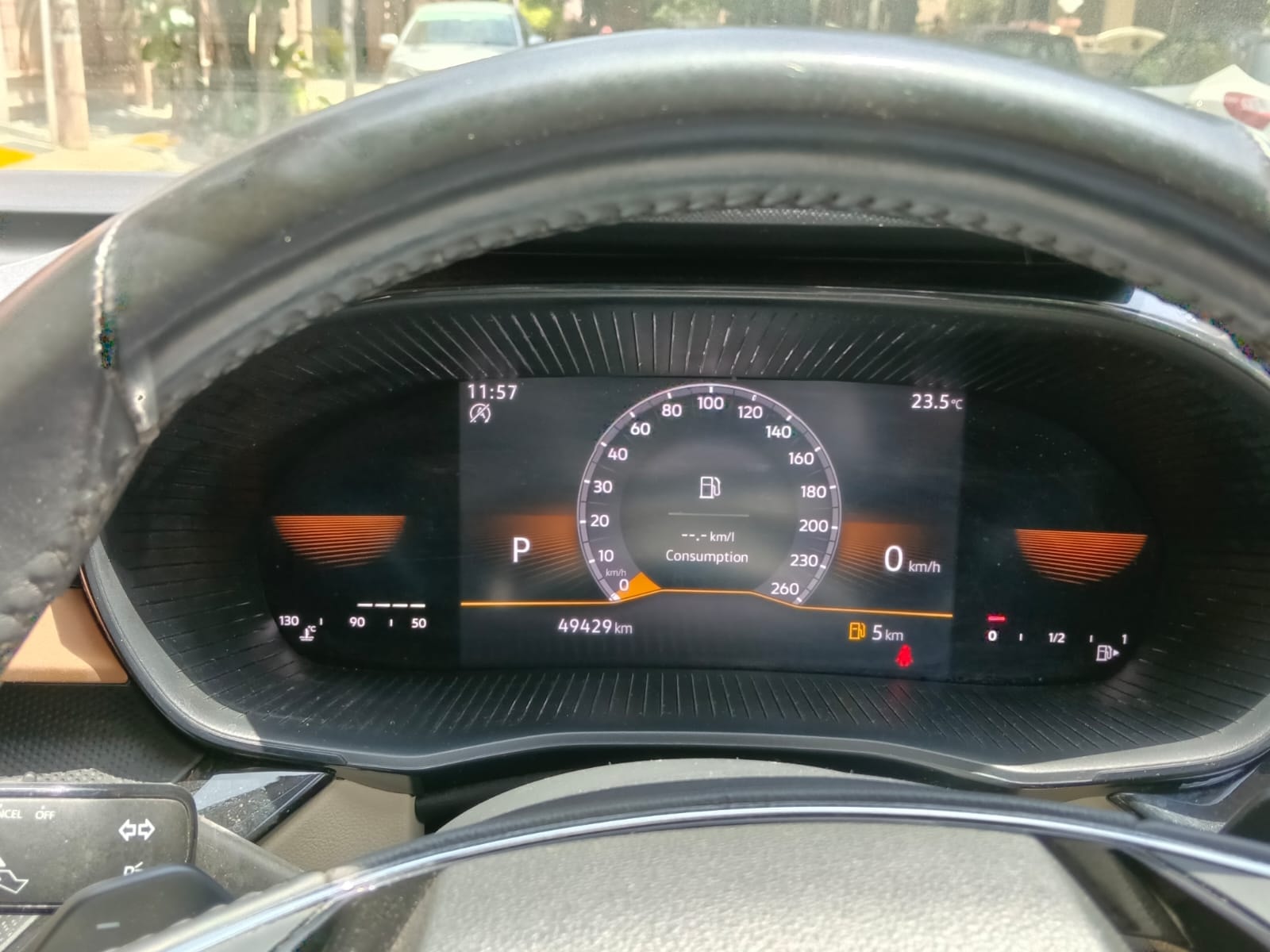 View 2022 Skoda Slavia Style 1.5 TSI DSG Image 7 Used 2022 Skoda Slavia Style 1.5 TSI DSG Image 7
