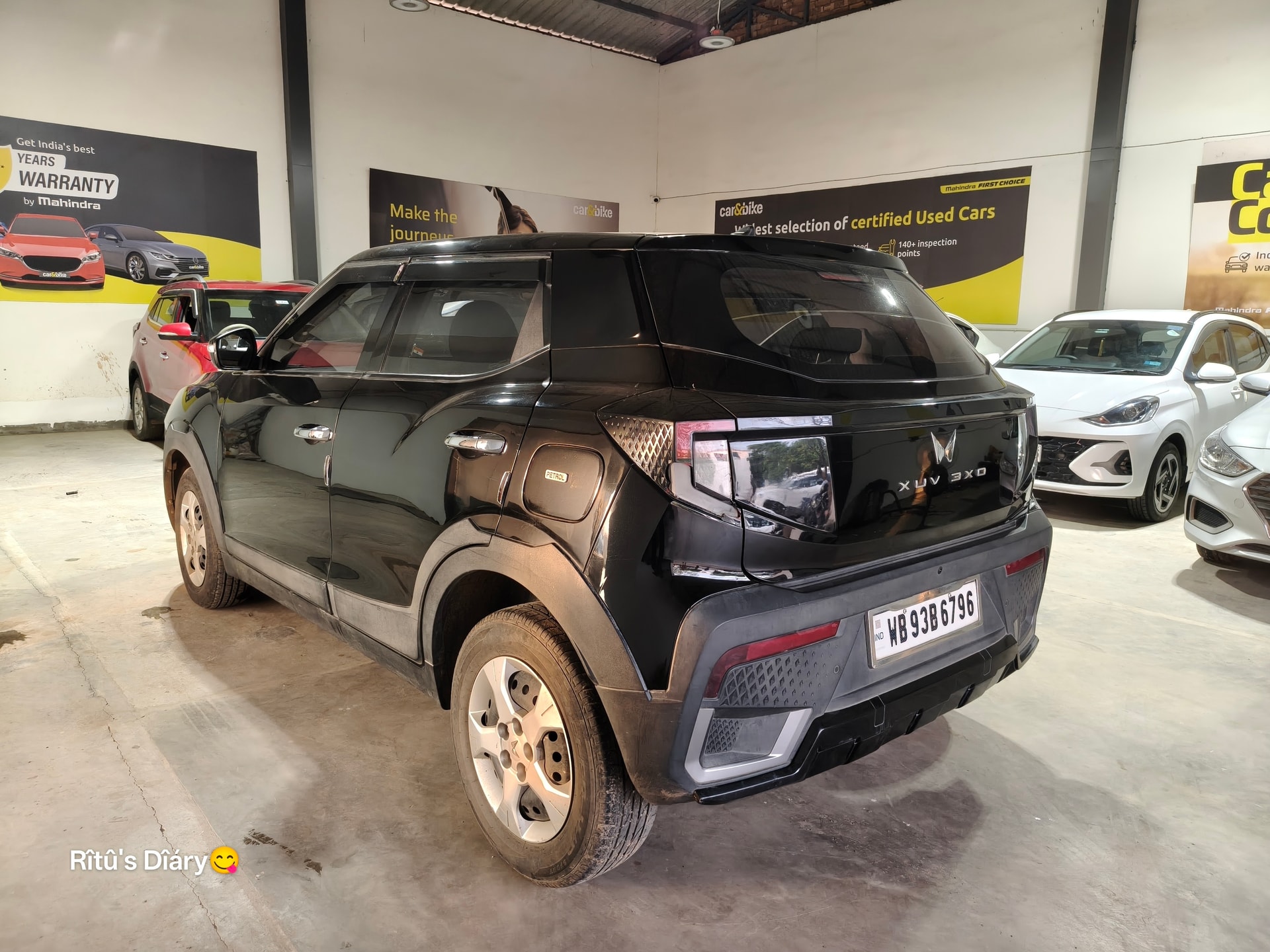 View 2024 Mahindra XUV 3XO MX2 Pro 1.2 L TCMPFi AT Image 10 Used 2024 Mahindra XUV 3XO MX2 Pro 1.2 L TCMPFi AT Image 10