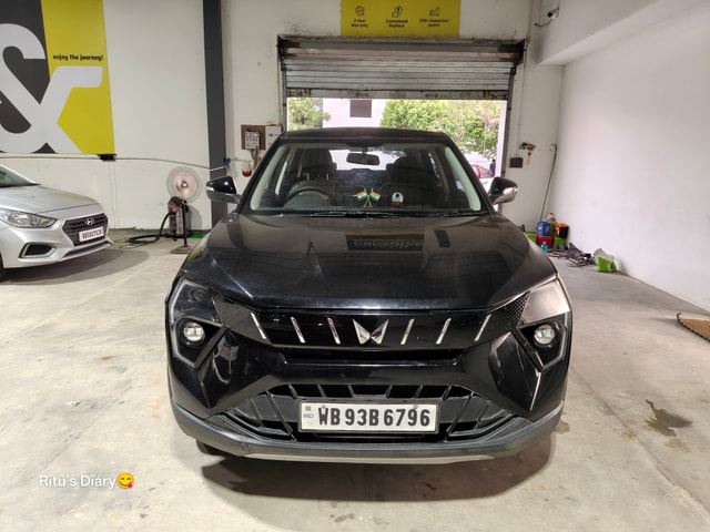 View Mahindra XUV 3XO Image 2 Used Mahindra XUV 3XO Image 2