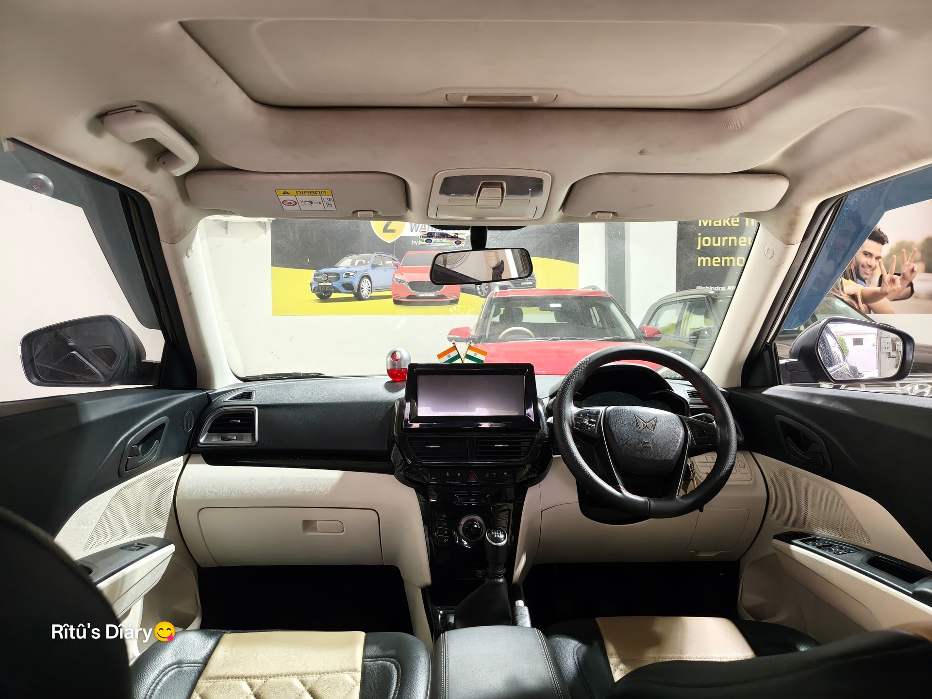 View 2024 Mahindra XUV 3XO MX2 Pro 1.2 L TCMPFi AT Image 9 Used 2024 Mahindra XUV 3XO MX2 Pro 1.2 L TCMPFi AT Image 9