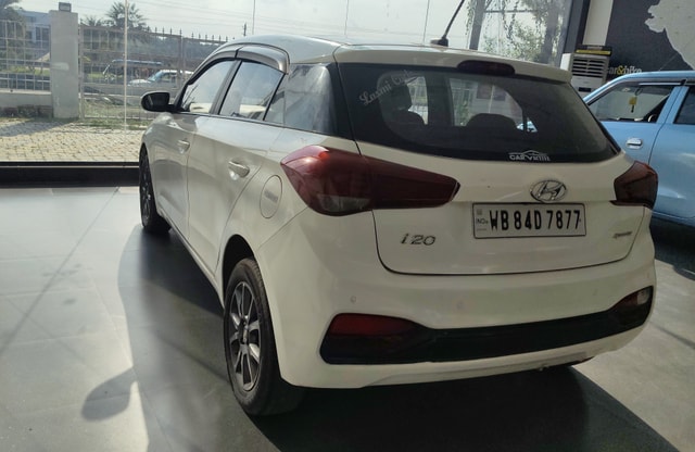 View Hyundai i20 Active Image 9 Used Hyundai i20 Active Image 9