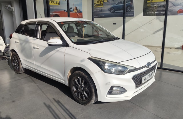 View Hyundai i20 Active Image 11 Used Hyundai i20 Active Image 11