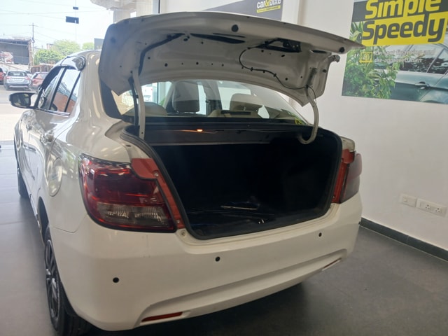 View Maruti Suzuki Dzire Image 17 Used Maruti Suzuki Dzire Image 17