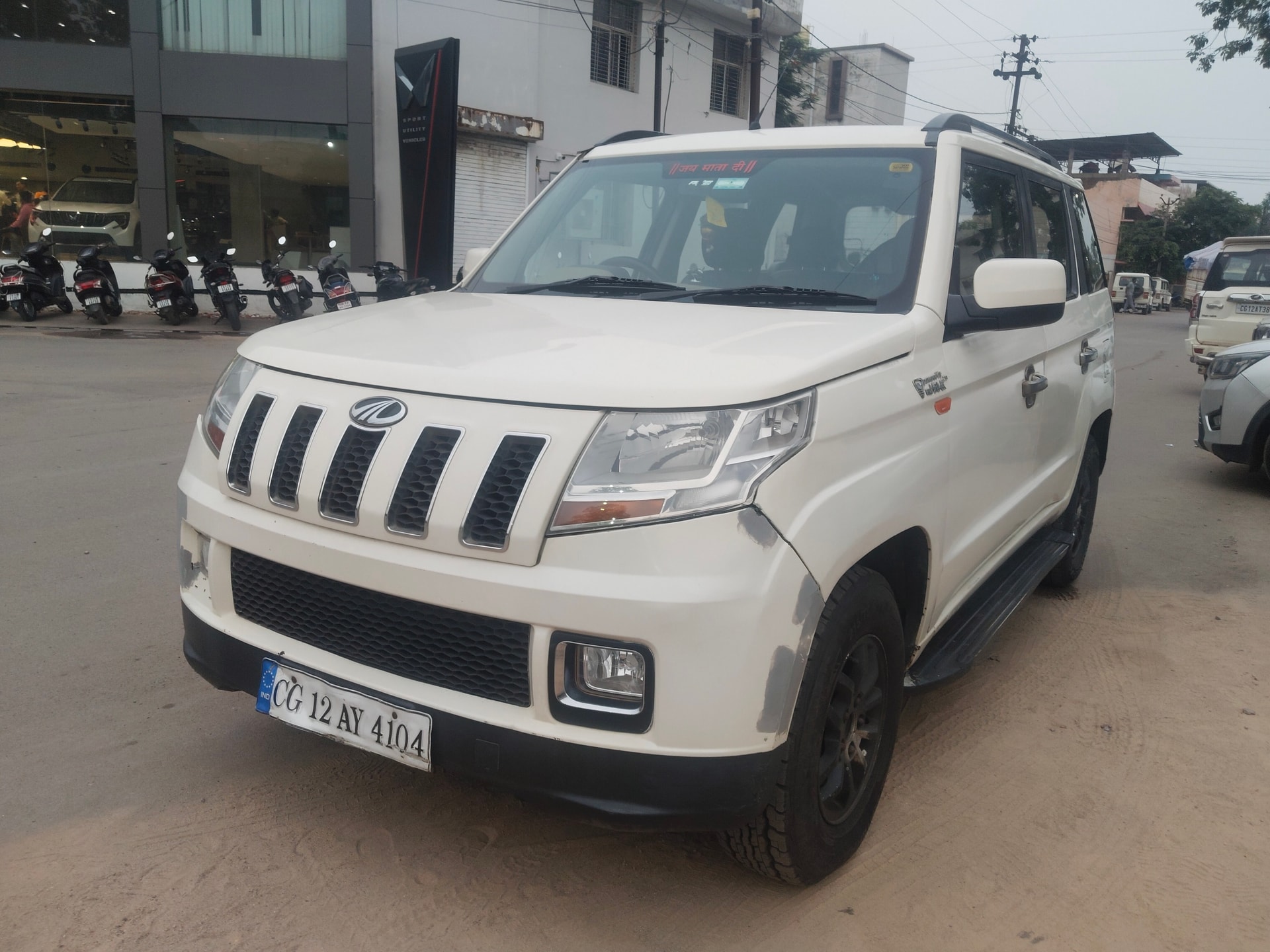 View 2019 Mahindra TUV300 T8 100HP Image 1 Used 2019 Mahindra TUV300 T8 100HP Image 1
