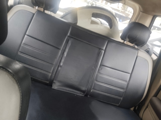 View Mahindra TUV300 Image 5 Used Mahindra TUV300 Image 5