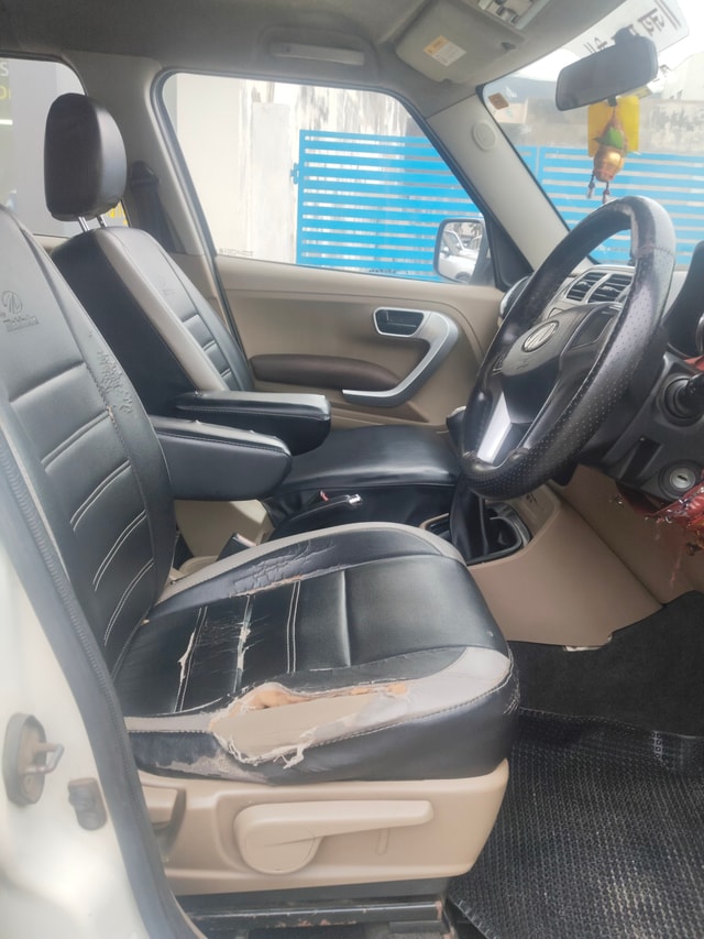 View Mahindra TUV300 Image 13 Used Mahindra TUV300 Image 13