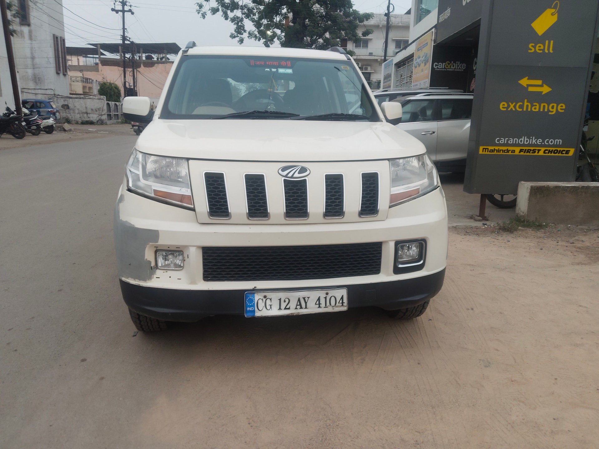 View 2019 Mahindra TUV300 T8 100HP Image 2 Used 2019 Mahindra TUV300 T8 100HP Image 2