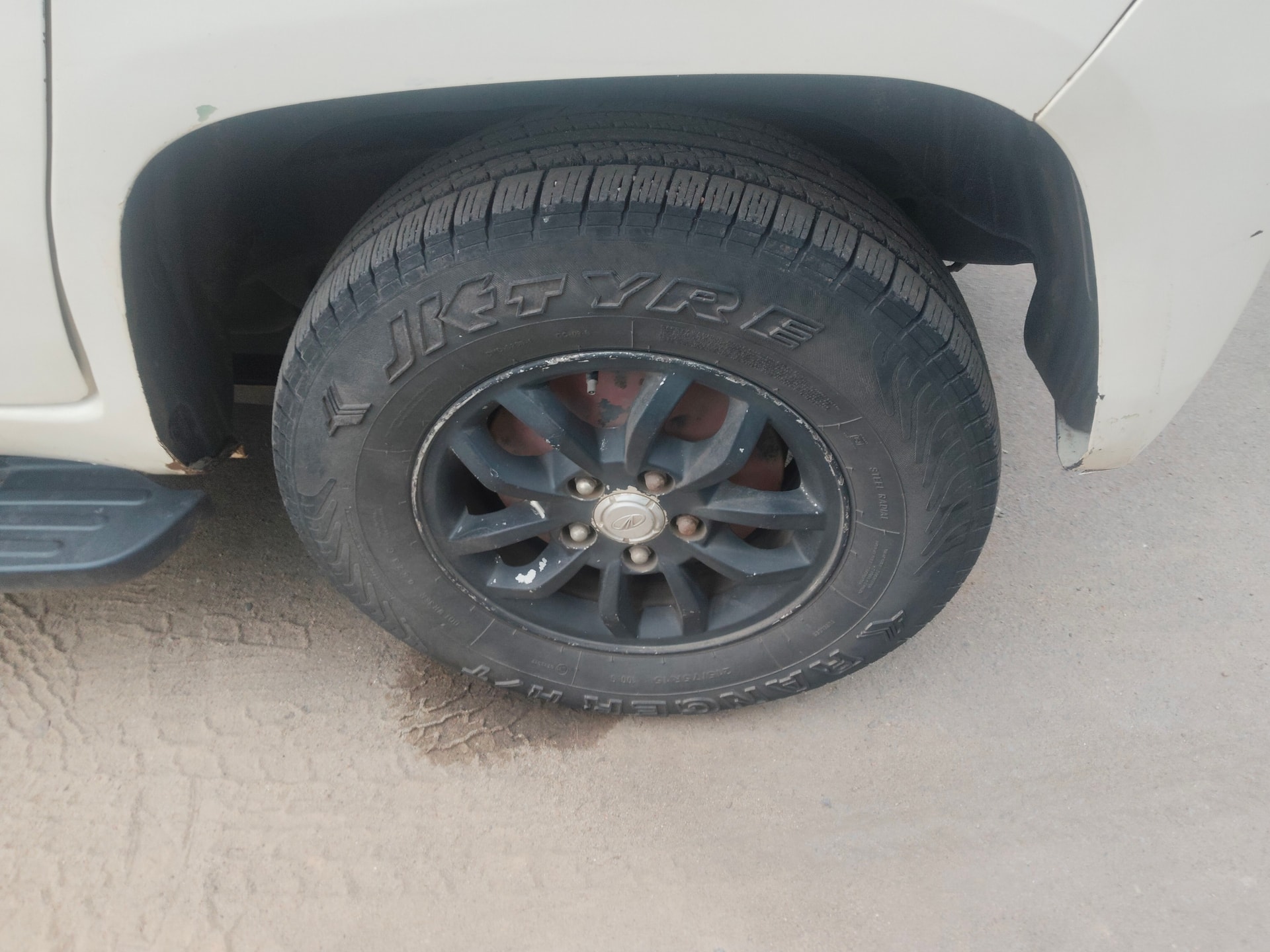 View 2019 Mahindra TUV300 T8 100HP Image 15 Used 2019 Mahindra TUV300 T8 100HP Image 15