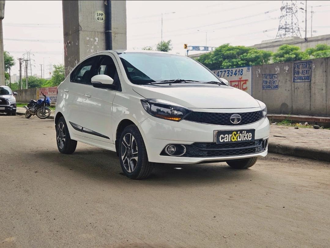 View 2018 Tata Tigor XZ (O) Petrol Image 3 Used 2018 Tata Tigor XZ (O) Petrol Image 3