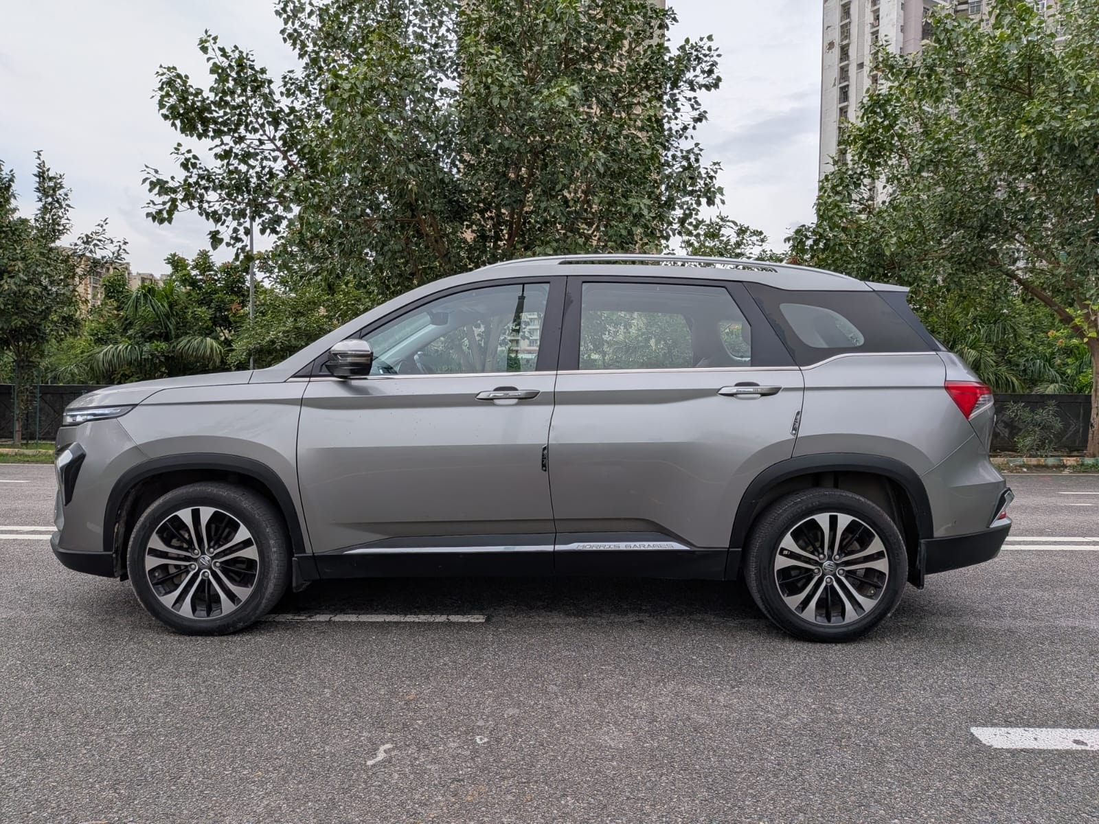 View 2022 MG Hector Plus Sharp CVT Petrol Image 6 Used 2022 MG Hector Plus Sharp CVT Petrol Image 6