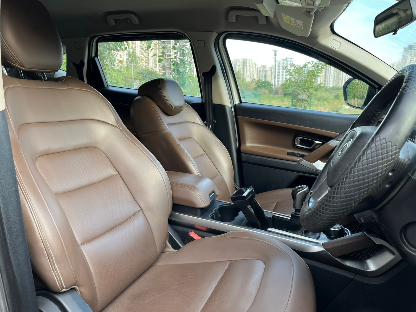 View 2019 Tata Harrier XZ Image 3 Used 2019 Tata Harrier XZ Image 3