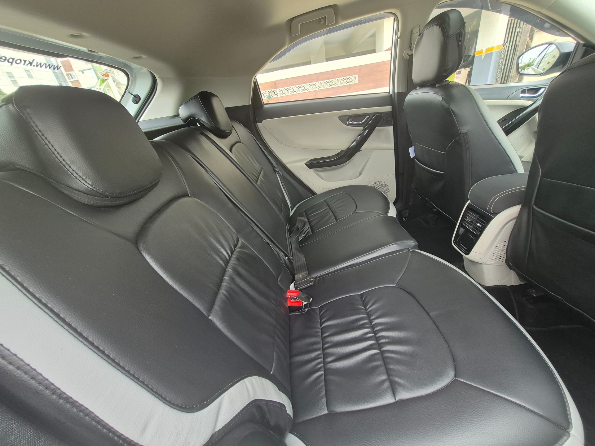 View 2023 Tata Nexon Revotron XZ Plus (S) Image 12 Used 2023 Tata Nexon Revotron XZ Plus (S) Image 12