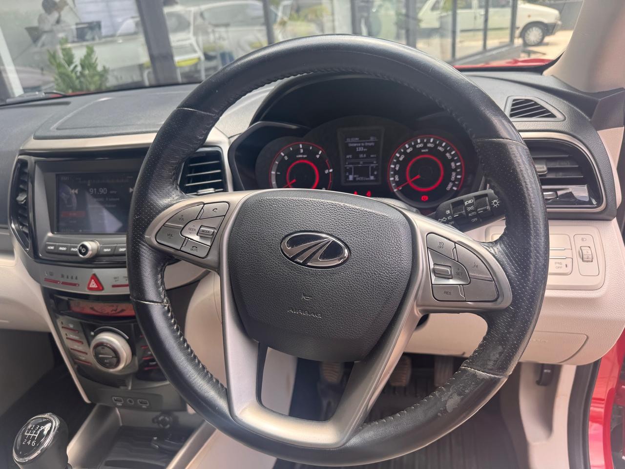 Used 2021 Mahindra XUV300 Used 2021 Mahindra XUV300