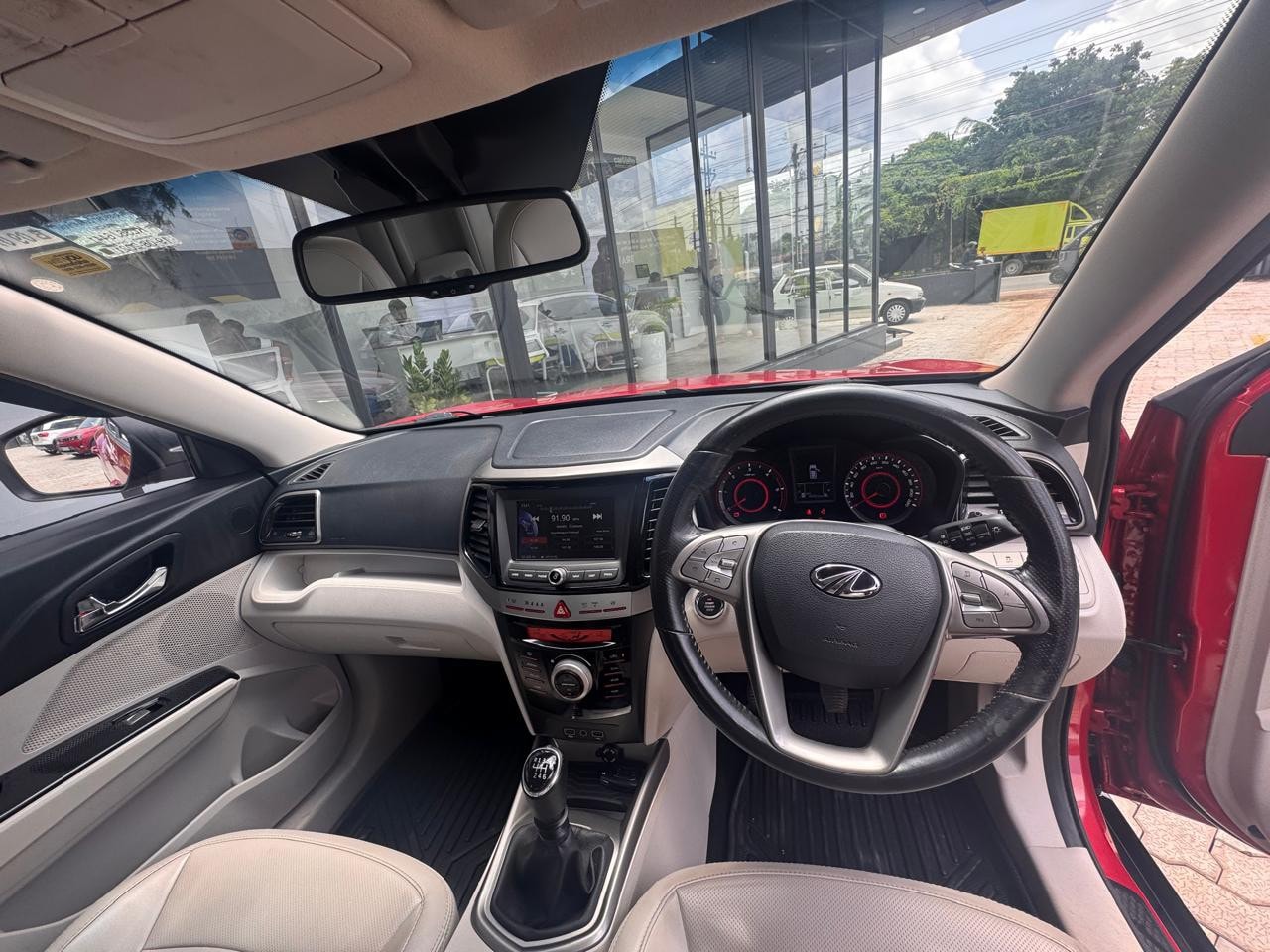 Used 2021 Mahindra XUV300 Used 2021 Mahindra XUV300