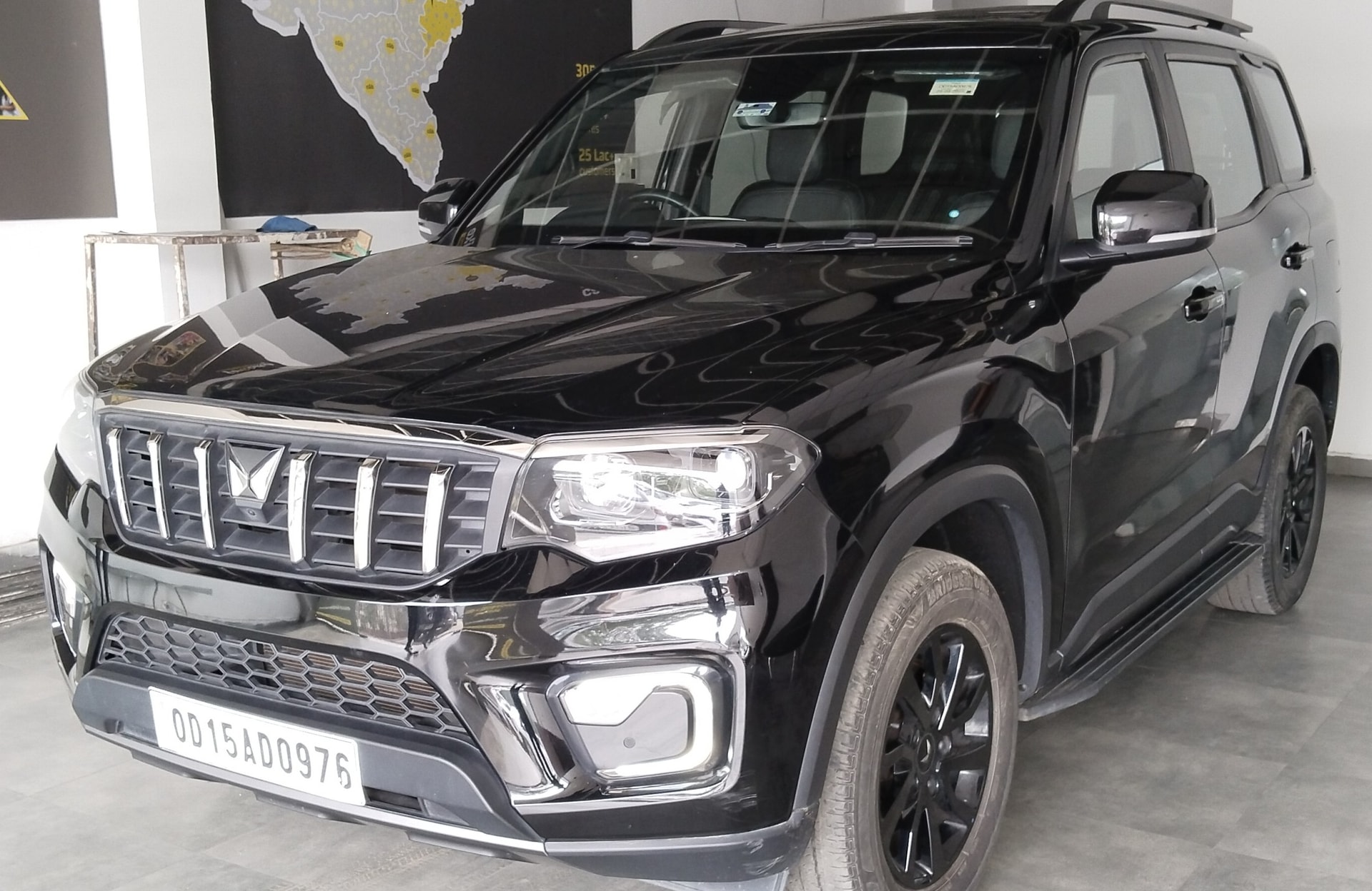 Used 2025 Mahindra Scorpio-N Used 2025 Mahindra Scorpio-N