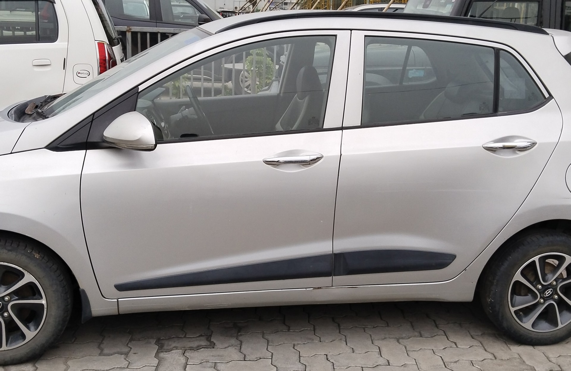 Used 2017 Hyundai Grand i10 Used 2017 Hyundai Grand i10