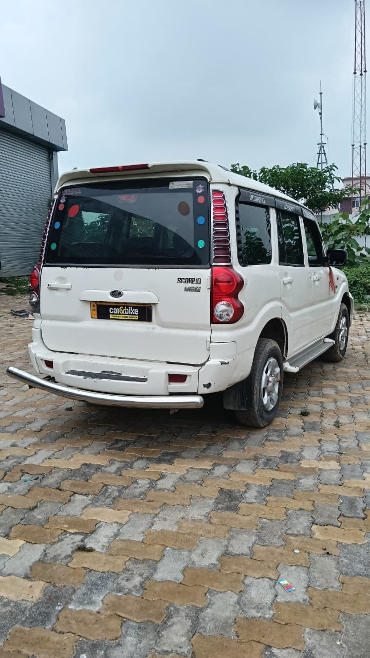 View 2013 Mahindra Scorpio S4 Plus 4WD 1.99 Litre Image 14 Used 2013 Mahindra Scorpio S4 Plus 4WD 1.99 Litre Image 14