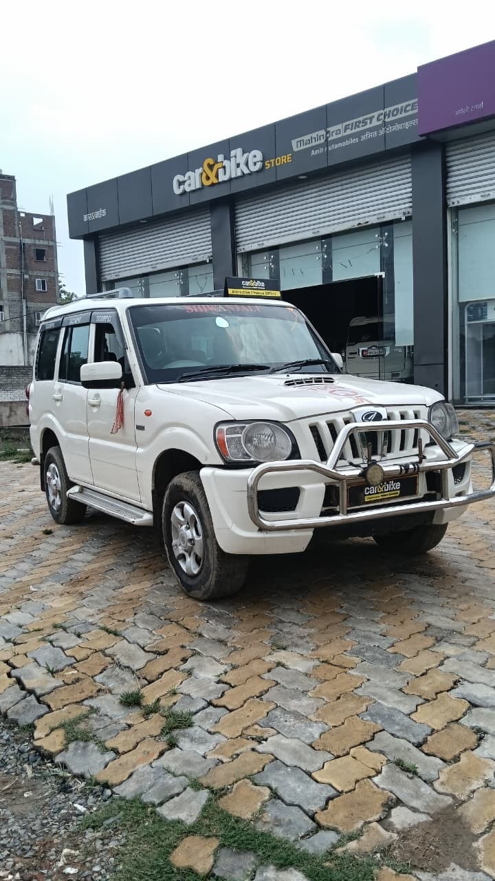 View 2013 Mahindra Scorpio S4 Plus 4WD 1.99 Litre Image 12 Used 2013 Mahindra Scorpio S4 Plus 4WD 1.99 Litre Image 12