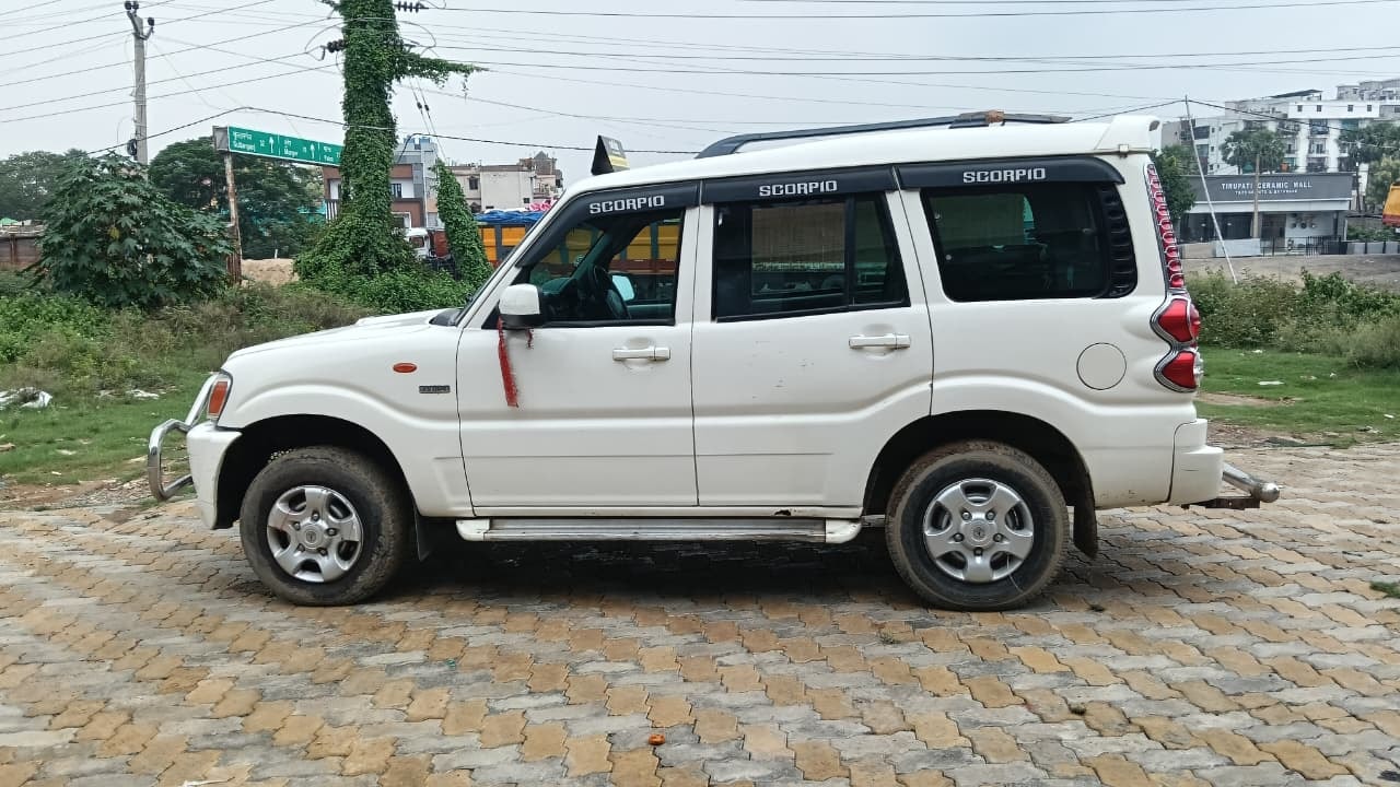 View 2013 Mahindra Scorpio S4 Plus 4WD 1.99 Litre Image 6 Used 2013 Mahindra Scorpio S4 Plus 4WD 1.99 Litre Image 6
