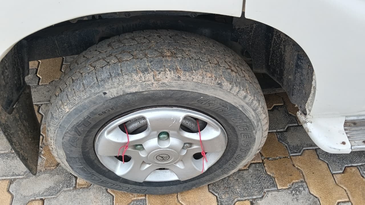View 2013 Mahindra Scorpio S4 Plus 4WD 1.99 Litre Image 16 Used 2013 Mahindra Scorpio S4 Plus 4WD 1.99 Litre Image 16