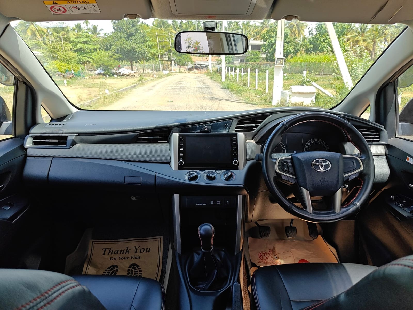 View 2022 Toyota Innova Crysta 2.4 G MT 7-Seater BS IV Image 14 Used 2022 Toyota Innova Crysta 2.4 G MT 7-Seater BS IV Image 14