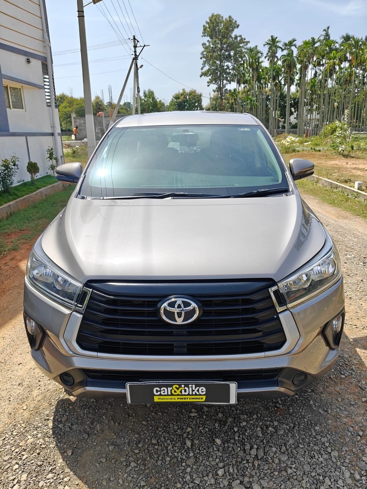View 2022 Toyota Innova Crysta 2.4 G MT 7-Seater BS IV Image 2 Used 2022 Toyota Innova Crysta 2.4 G MT 7-Seater BS IV Image 2