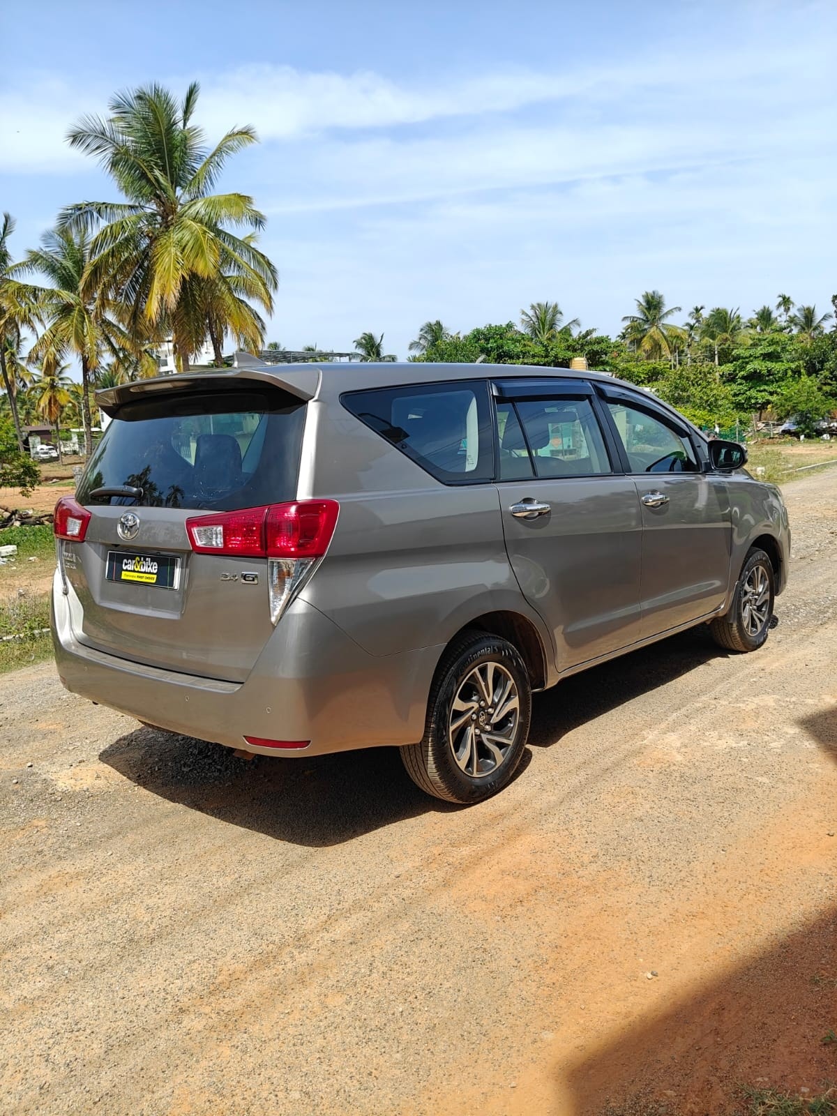 View 2022 Toyota Innova Crysta 2.4 G MT 7-Seater BS IV Image 10 Used 2022 Toyota Innova Crysta 2.4 G MT 7-Seater BS IV Image 10