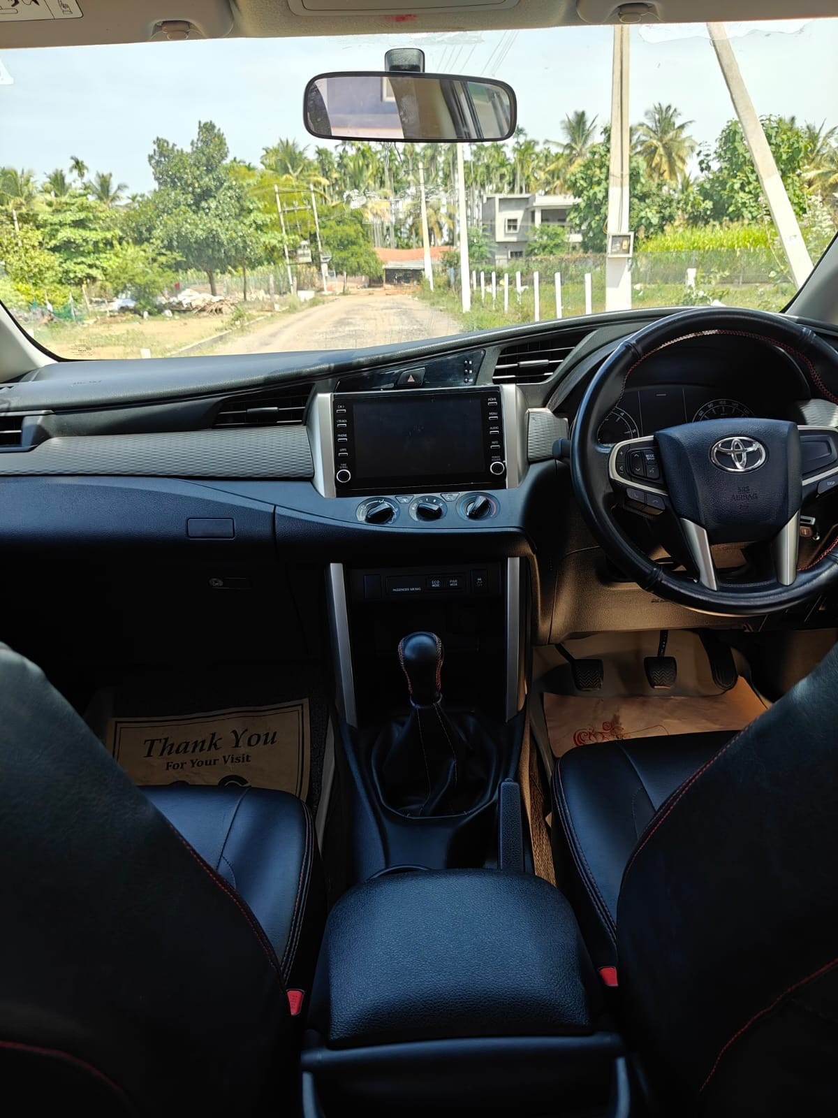 View 2022 Toyota Innova Crysta 2.4 G MT 7-Seater BS IV Image 9 Used 2022 Toyota Innova Crysta 2.4 G MT 7-Seater BS IV Image 9