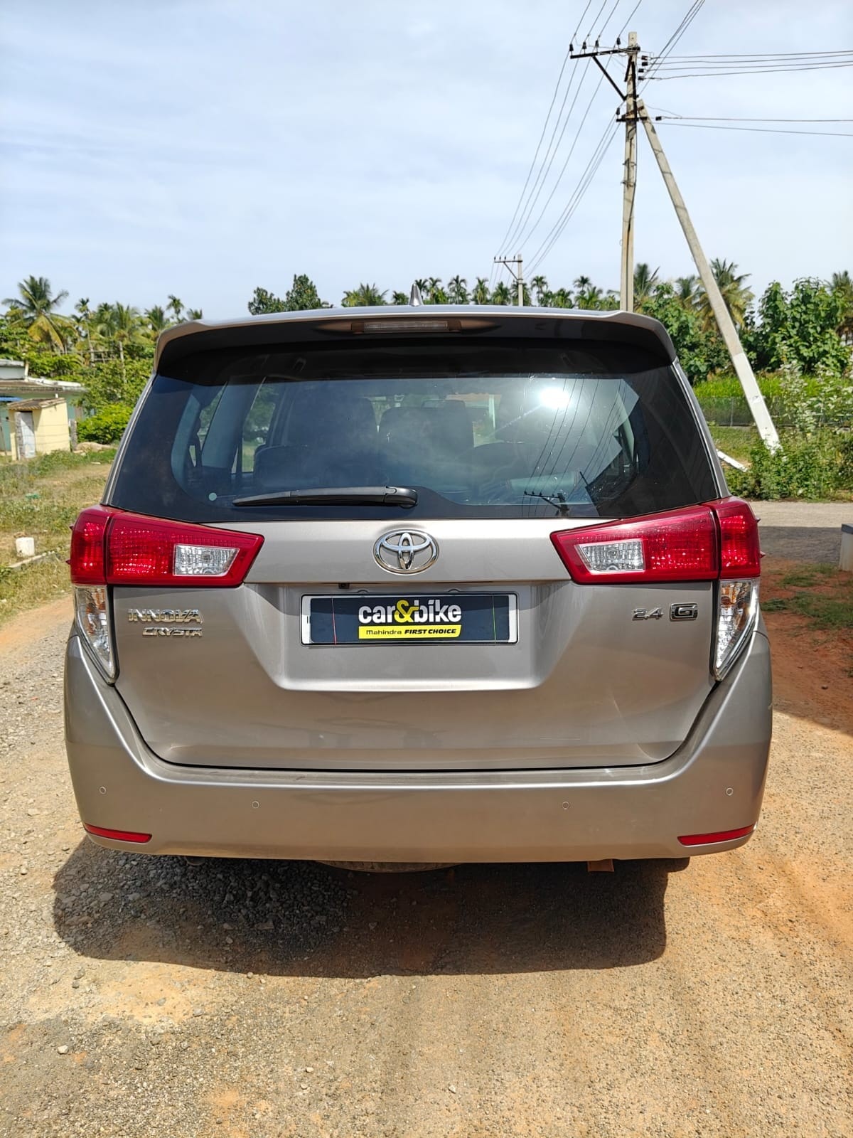View 2022 Toyota Innova Crysta 2.4 G MT 7-Seater BS IV Image 4 Used 2022 Toyota Innova Crysta 2.4 G MT 7-Seater BS IV Image 4