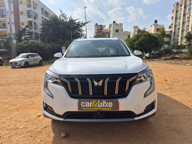 View Mahindra XUV700 Image 2 Used Mahindra XUV700 Image 2